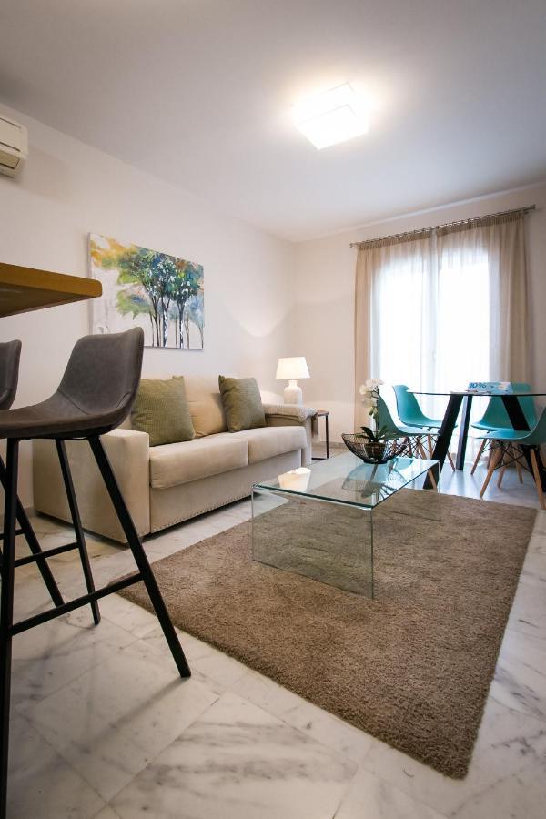 Holidays2Malaga Pena Parking & French Balcony & Smart Tv Екстер'єр фото
